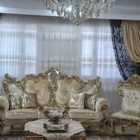 مبل سلطنتی کاملا سالمه از همون روز اول کاور داشته