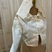 تعدادی شنل و روبدوشامبر