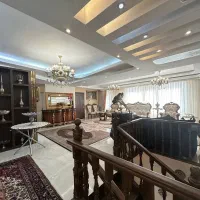 آپارتمان دوبلکس۳۳۰ متر /۴ خواب /۷۰ مترحیاط اختصاصی|فروش آپارتمان|قم, میرزائیه|دیوار