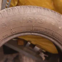 یک حلقه لاستیک تیبا.   175/70/13