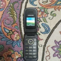 گوشی ساده تاشو