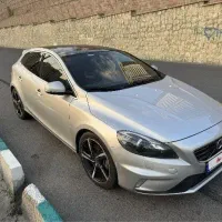 ولوو v40 ار دیزاین پلاس