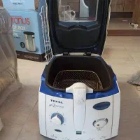 سرخ کن تفال تمیز و سالم