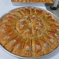 نیازمند همکار در تولید باقلوا
