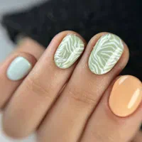 استخدام ناخنکار به شرط آموزش|استخدام درمانی، زیبایی، بهداشتی|فردیس, نسترن شرقی|دیوار