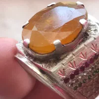یاقوت زرد معدنی