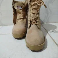 پوتین .|کیف، کفش، کمربند|مشکیندشت, |دیوار