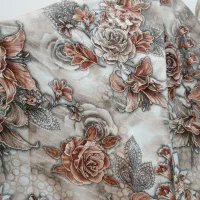 چادر رنگی|لباس|قم, باغ شریفی|دیوار