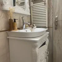 آیینه روشویی دستشویی