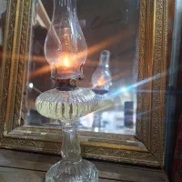 چراغ لامپا  نفتی عتیقه و قدیمی