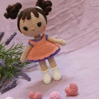 عروسک بافتنی دخترانه