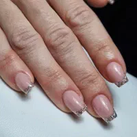 کاشت و ترمیم ناخن