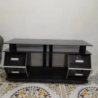 میز ال سی دی مشکی بزرگ در حد نو