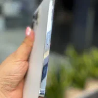 تودستت بایدآیفون بدرخشه/اونم سفید ودر حدآک مثل طلا|موبایل|اصفهان, احمدآباد|دیوار