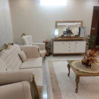 ۲ دست مبل در حد نو|مبلمان خانگی و میز عسلی|شاهین‌شهر, شهرک گلدیس|دیوار