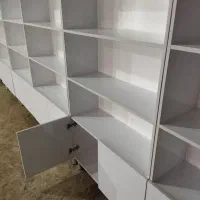 قفسه و میز پیشخوان