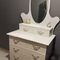 ست میز آرایش و کمد کارکرده