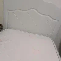 تخت کودک با تشک فنری و محافظ تشک|اسباب و اثاث بچه|اصفهان, شهید رجایی|دیوار