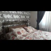 تختخواب تخت فلزی دو نفره با میز آرایشی و آینه