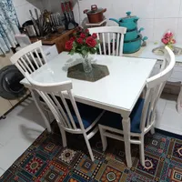 میز نهار خوری چهارنفره چوبی سفید درحد نو|میز و صندلی غذاخوری|مشهد, کوی سیدی|دیوار