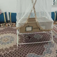 بفروش میرسد|تشک تختخواب|خوی, |دیوار