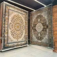 فرش گوهرشاد‌ کد۵۰۰۳۲سبزابی/طرح حوض نقره|فرش|شیراز, لاله|دیوار