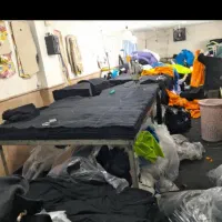 به تعدادی زیگزال دوز ،راسته دوز،وسط کار نیاز مندیم