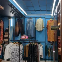 حراج دکور لباس و مزون فروشی|فروشگاه و مغازه|مشهد, بالا خیابان|دیوار