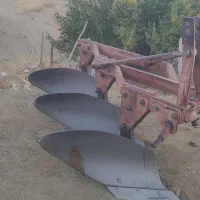 گاو آهن و لاستیک تراکتور