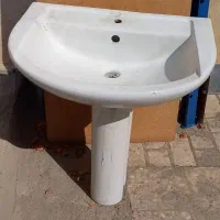 سه عدد روشویی