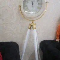 ساعت ایستاده