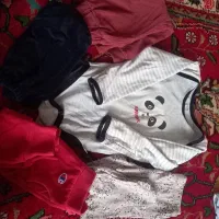 تعدادی زیادی لباس دخترانه در حد نو|کفش و لباس بچه|مرند, |دیوار