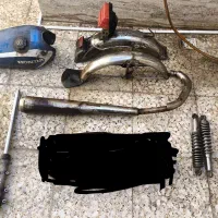 تعدادی لوازم موتور ۱۲۵|قطعات یدکی و لوازم جانبی|اهواز, جانبازان|دیوار