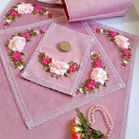 سجاده روماندوزی مخمل