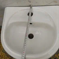 روشویی پایه دار