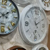 ساعت دیواری