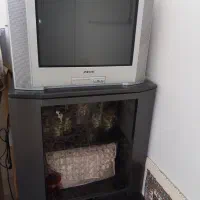 تلویزیون سونی اصل و میز تلویزیون