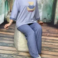 به یک خانم جهت مدل لباس زنانه نیازمندیم