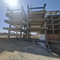 واحد دو نبش ۹۸ و ۱۰۹ متری گلستان، نور عالی|پیش‌فروش املاک|بهارستان, |دیوار