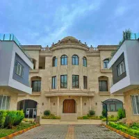 عمارت-شاهانه-مازندران-اعلام-فروش-شد