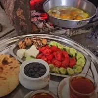 نیازمند همکار خانم جهت کار در رستوران