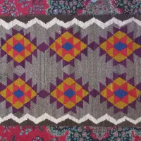 پادری و گلیم بزرگ دست بافت