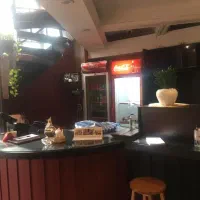 ۱۴۰ متر مغازه دونبش / با وسایل کامل فست فود