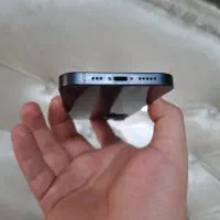 iPhone 13normalتمیز|موبایل|شیراز, شیشه‌گری|دیوار