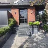 استخدام صندوقدار خانم در رستوران پیروک