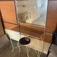 تخت و میز آرایش فرفوژه