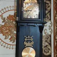 ساعت دیواری کاملا سالم در حد نو