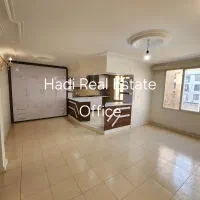 آپارتمان ۷۱ متری پونک، ایران ها، جنوبی، طبقه دوم