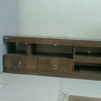 میز تلویزیون در حد نو