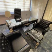 منشی خانم با حقوق بالا